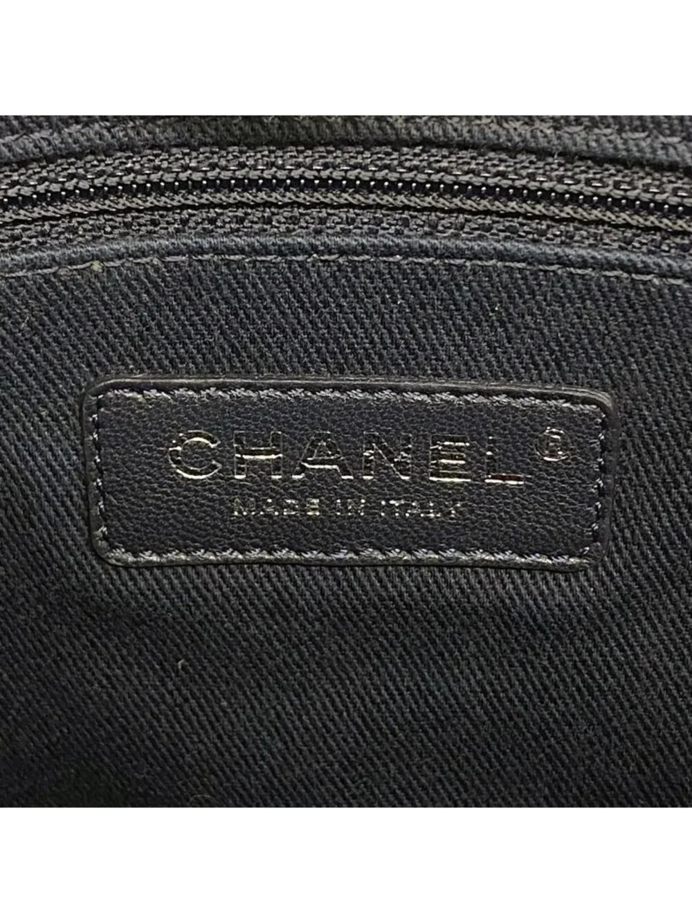 Chanel Chain Tote Bag Deauville Raffia Ivory Navy Silver